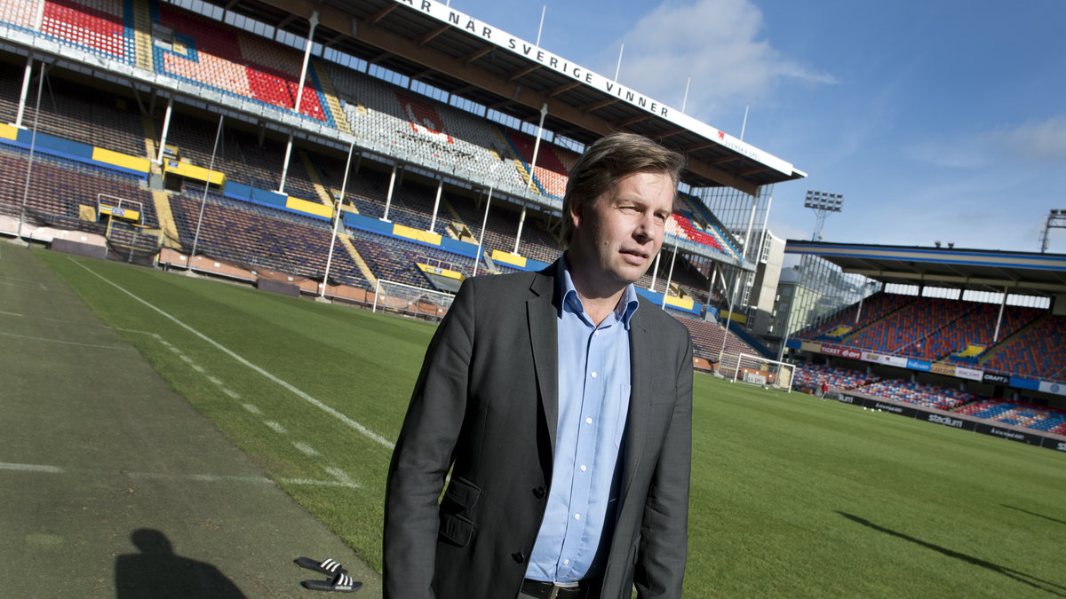 Thomas Edselius VD i AIK har ingen åsikt om supportrarnas uppmaning.