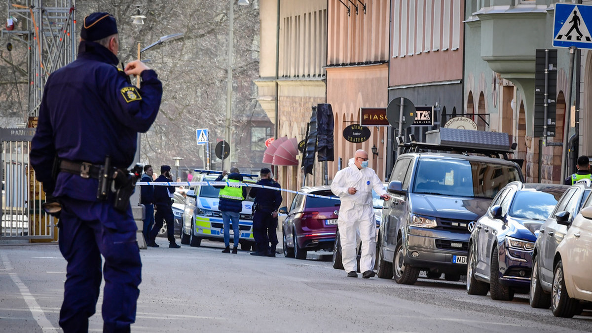En 54-årig gymbesökare sköts våren 2022 till döds på ett gym i centrala Stockholm. Mördaren, en då 16-årig pojke, dömdes till sluten ungdomsvård. Arkivbild.