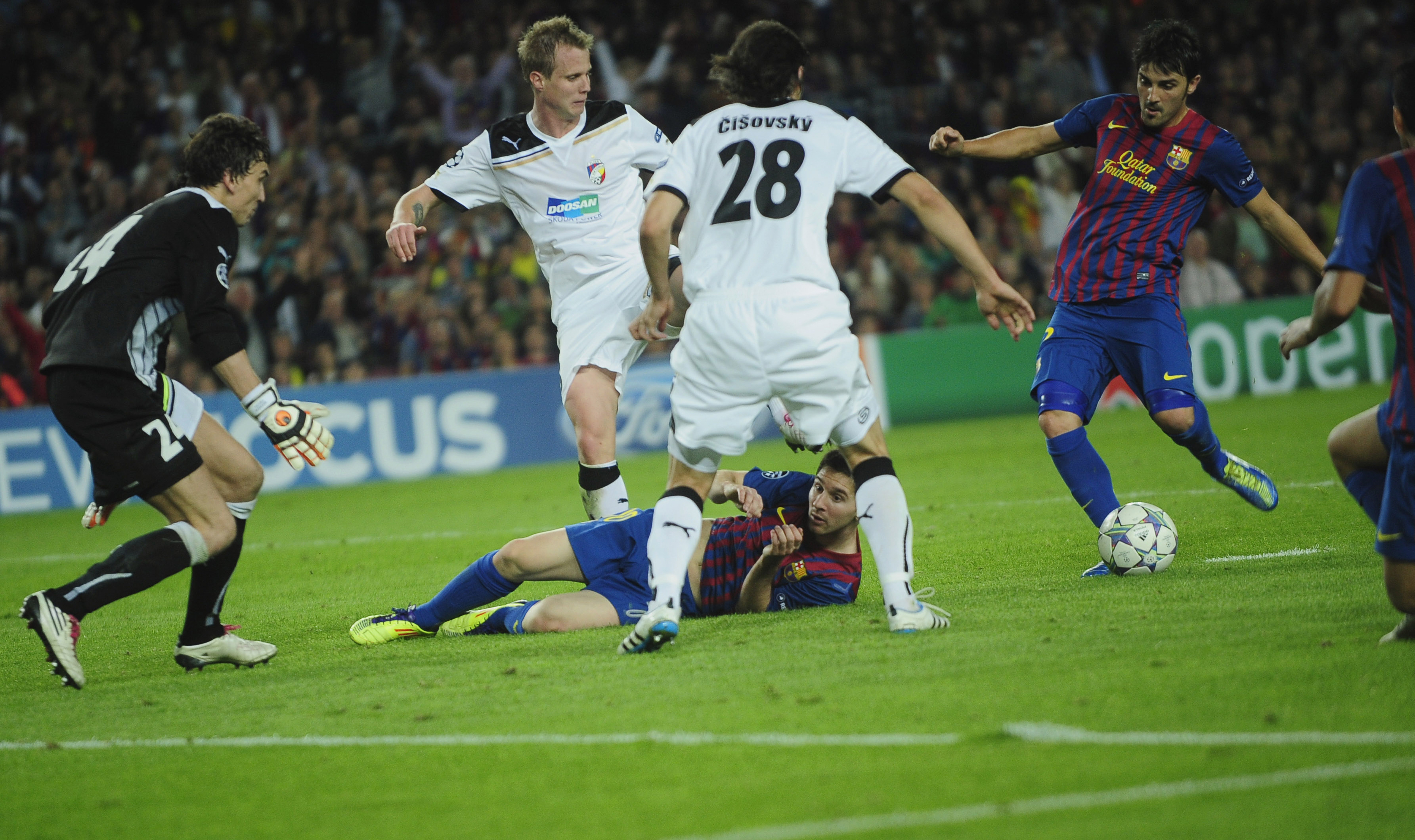 David Villa satte 2-0- målet mot Plzen på Camp Nou. David Villa satte 2-0- målet mot Plzen på Camp Nou.