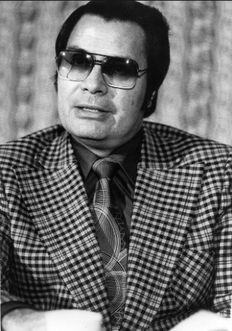 Jim Jones. Jim Jones.