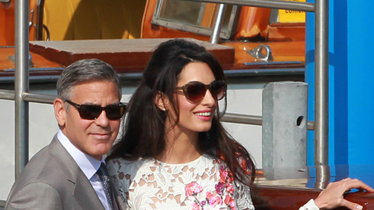 George Clooney och Amal Alamuddin har gift sig.