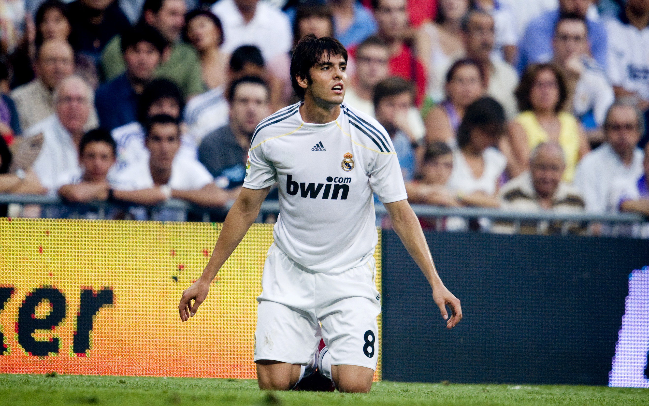 Kaká tillbaka från skada.