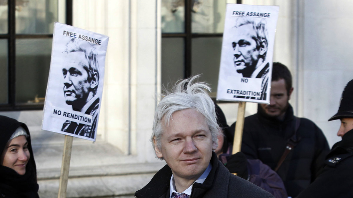 Julian Assanges läckorganisation Wikileaks är i blåsväder