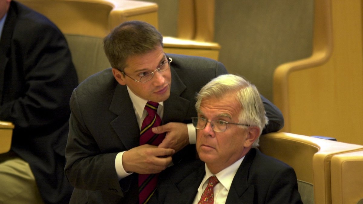 Diskussion mellan dåvarande gruppledaren Hägglund och partiledaren Alf Svensson 2002.
