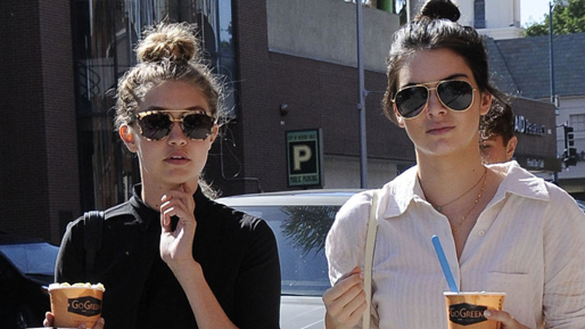Gigi Hadid och Kendall Jenner shoppar på La Perla i Beverly Hills. 