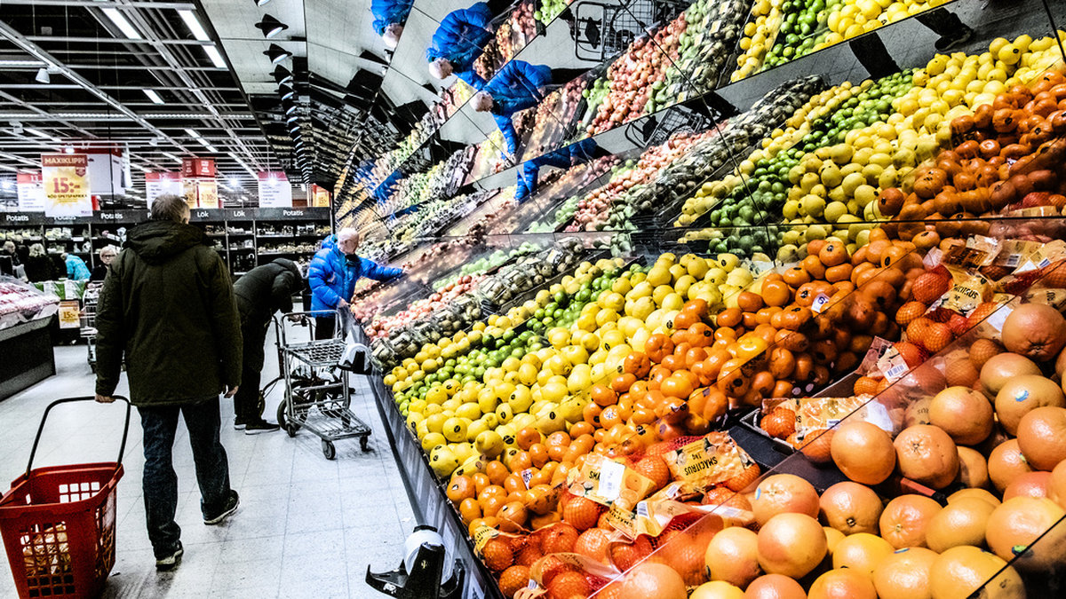 36 procent av det svenska matsvinnet består av frukt och grönt, visar Livsmedelsverkets senaste rapport. Arkivbild.