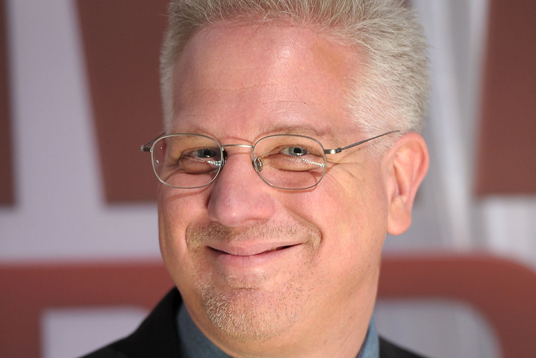 23. Den konservativa programledaren Glenn Beck, 48, upprör många. Han har bland annat utmärkt sig för att vara stark kritisk mot Obama. 23. Den konservativa programledaren Glenn Beck, 48, upprör många. Han har bland annat utmärkt sig för att vara stark kritisk mot Obama.