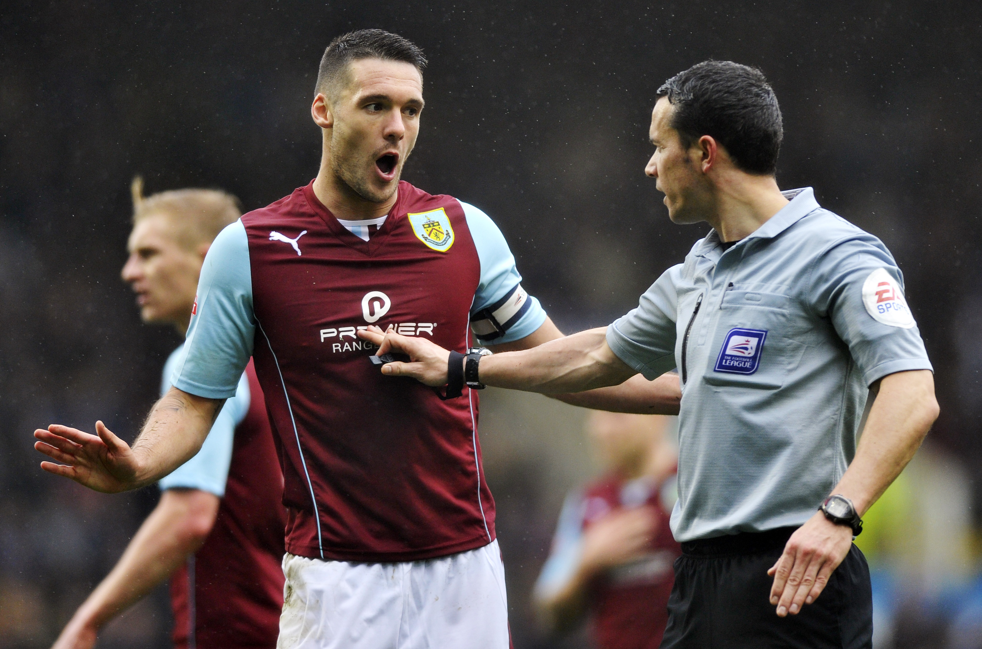 Och Jason Shackell, Burnley. Och Jason Shackell, Burnley.