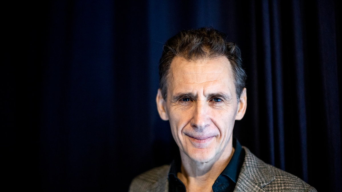 Lagercrantz gör tvserie om glömda mord