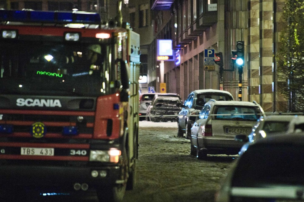 Bild från det skakande terrorattentatet i korsningen Bryggargatan/Drottninggatan.