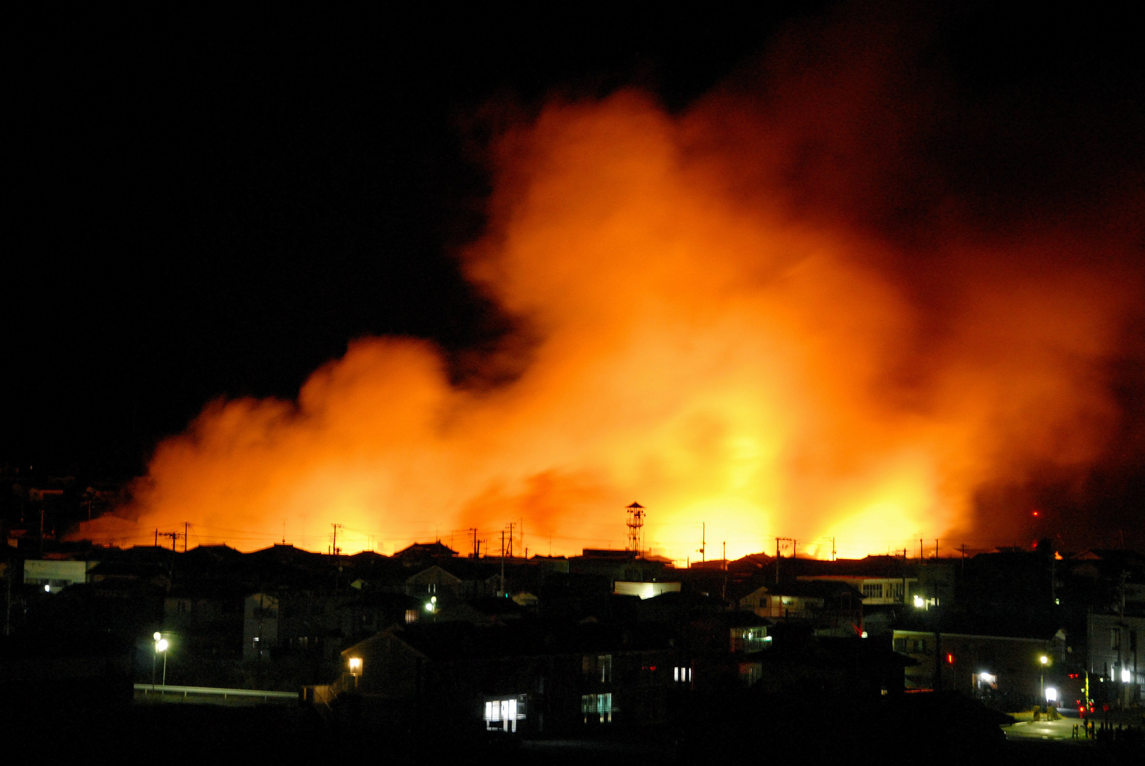 På måndagen exploderade reaktor 3 på Fukushima. På måndagen exploderade reaktor 3 på Fukushima.