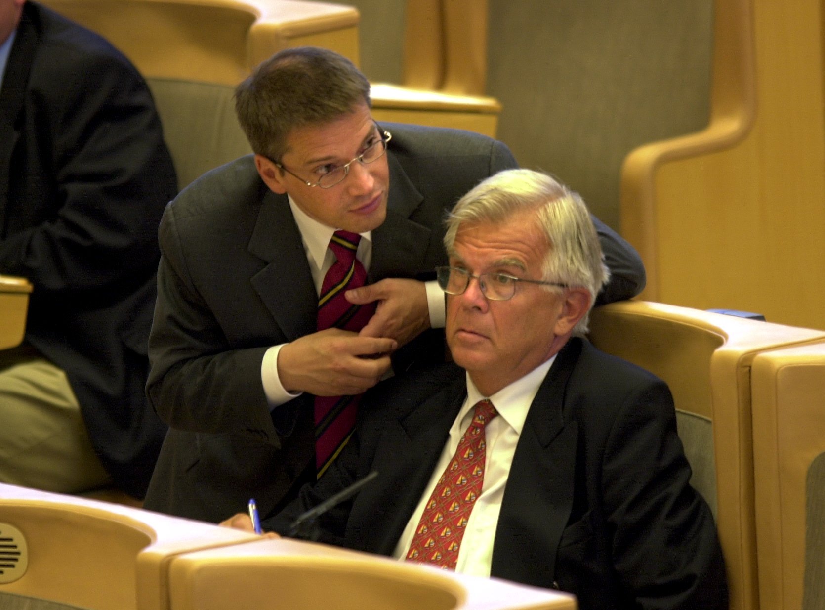 Diskussion mellan dåvarande gruppledaren Hägglund och partiledaren Alf Svensson 2002.