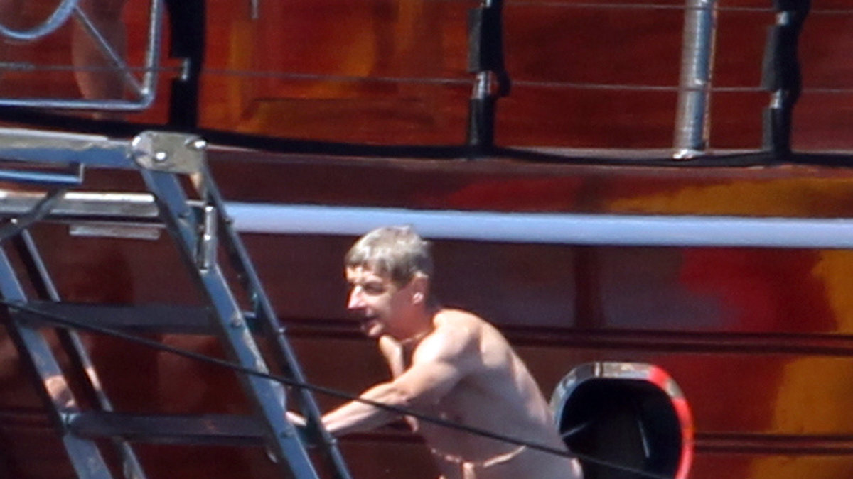 2011 badade han utanför Korsika. 