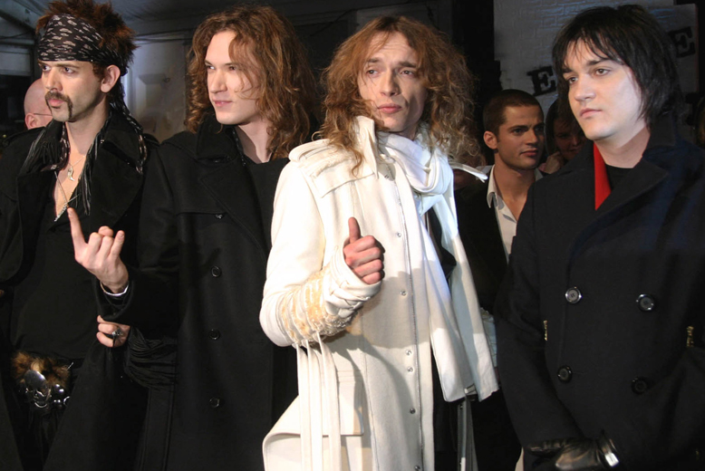 The Darkness krav var inte många – de kräver absint och några fruktsmoothies. Billiga i drift... The Darkness krav var inte många – de kräver absint och några fruktsmoothies. Billiga i drift...