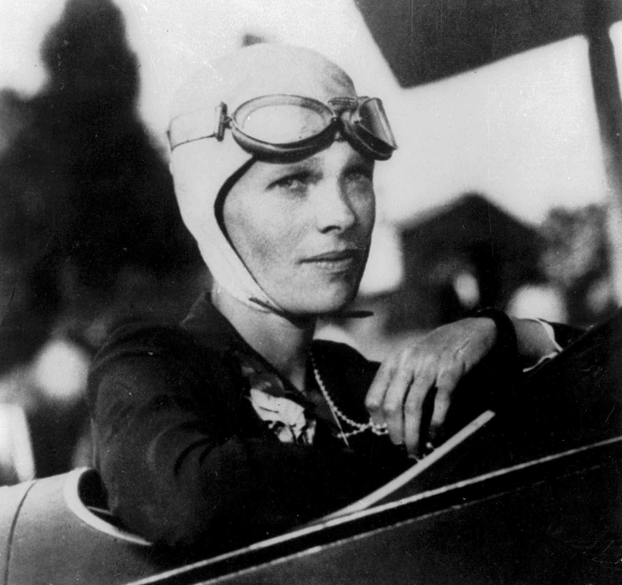 Amelia Earhart var en välkänd pilot, vars försvinnande fortfarande är en gåta.