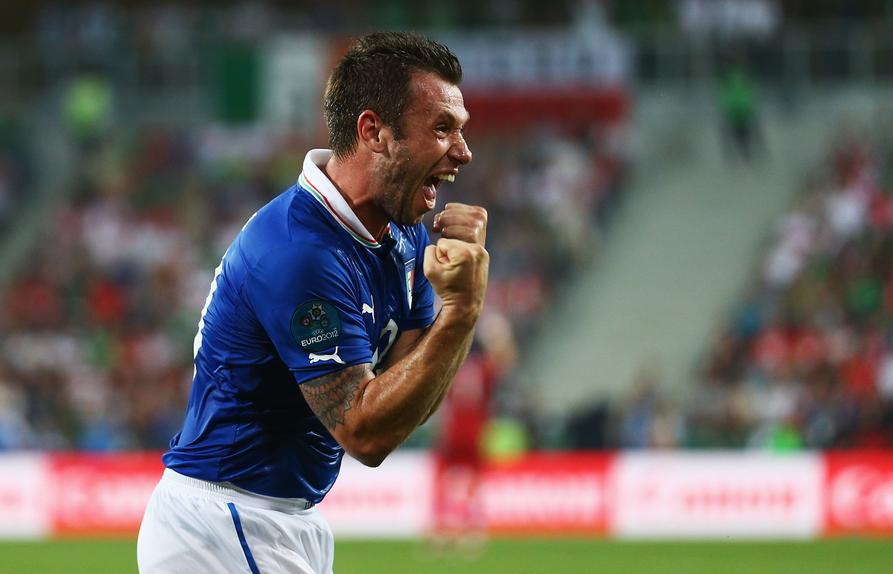 I den 35:e minuten nickade Antonio Cassano in 1-0. I den 35:e minuten nickade Antonio Cassano in 1-0.