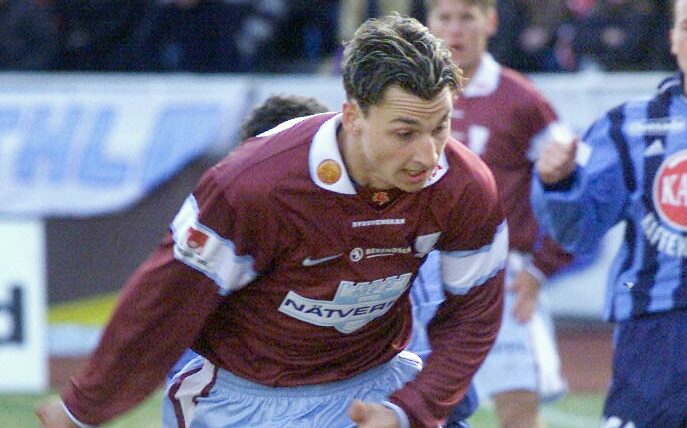 Zlatan, här i Malmö FF-tröjan, startade sin stora karriär i FC Balkan.