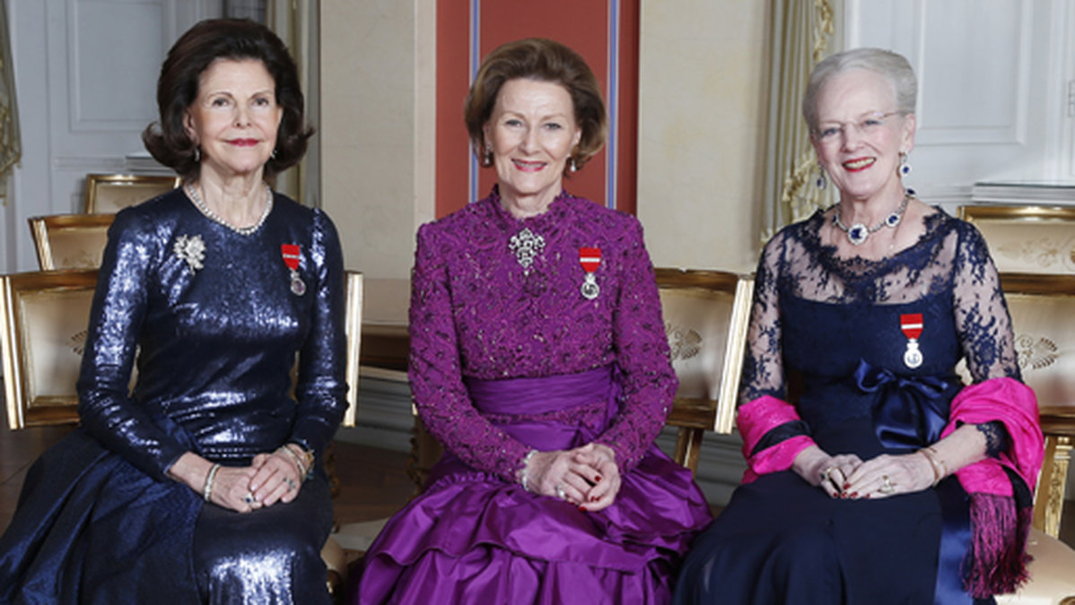 Drottning Silvia, Norges drottning Sonja och danska drottningen Margrethe. 