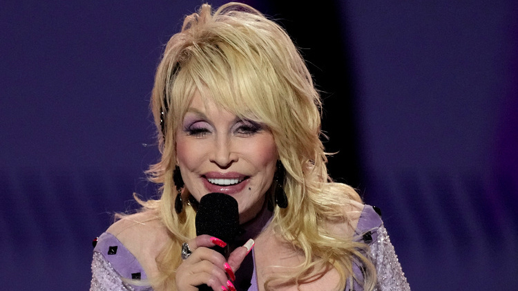 Dolly Parton vägrade att släppa ifrån sig rättigheterna till monsterhiten 'I will always love you' till Elvis manager. Arkivbild.