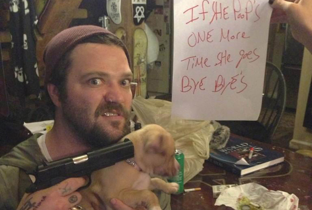 Jackass-stjärnan Bam Margera – inte djurens bästa vän. Jackass-stjärnan Bam Margera – inte djurens bästa vän.