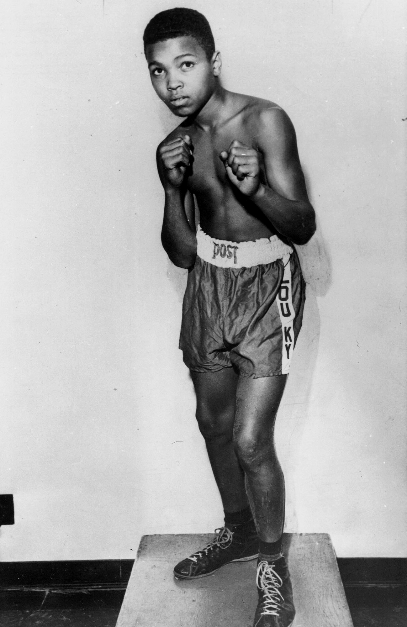 Clay, eller Mohammed Ali som han senare bytte namn till, vid 12 års ålder. Clay, eller Mohammed Ali som han senare bytte namn till, vid 12 års ålder.