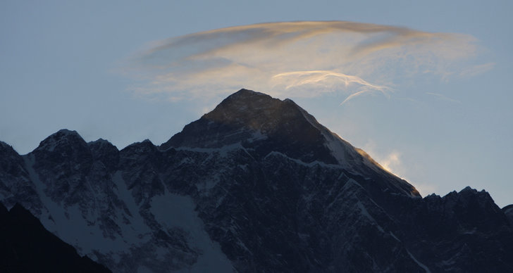 Mount Everest, Slagsmål