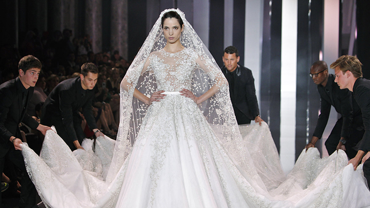 Kommer Meghan Markle gifta sig i en klänning från Ralph & Russo?