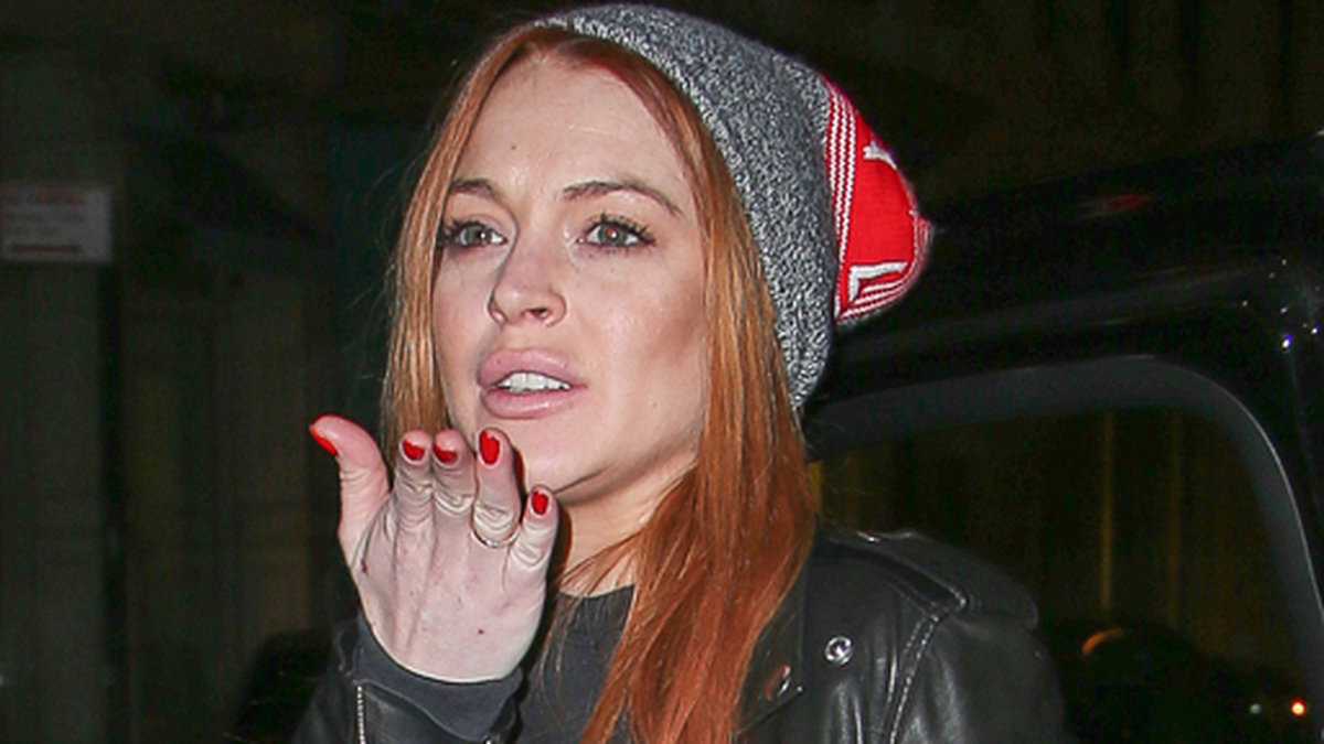 Lindsay Lohan bjuder på en slängkyss i New York.