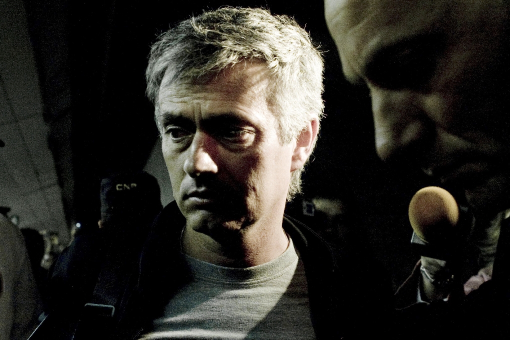 José Mourinho attackerade på flygplatsen.