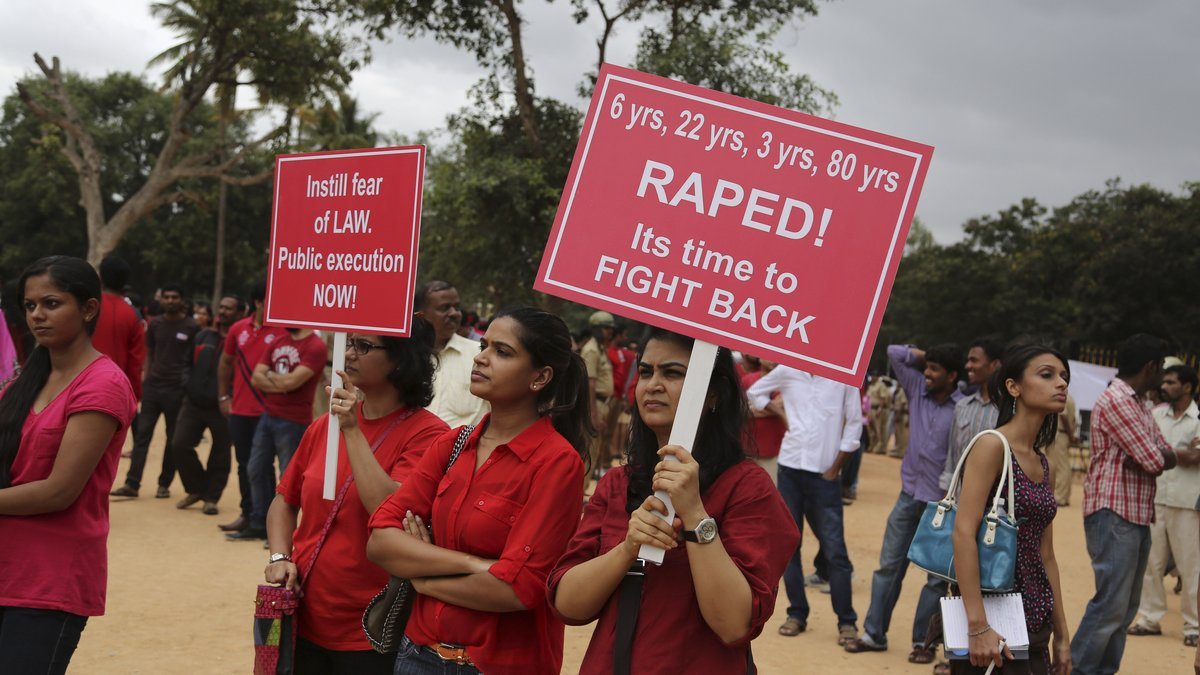 Indiska kvinonr har tidigare protesterat mot det stora antalet våldtäkter i landet.