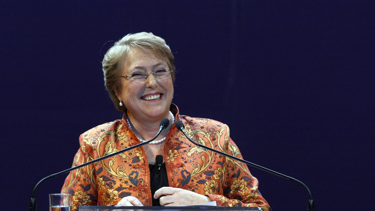 Michelle Bachelet vill tillåta abort vid våldtäkt.