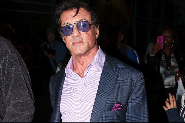 Sylvester Stallone nomineras till sämsta regi för filmen "The Expendables". 