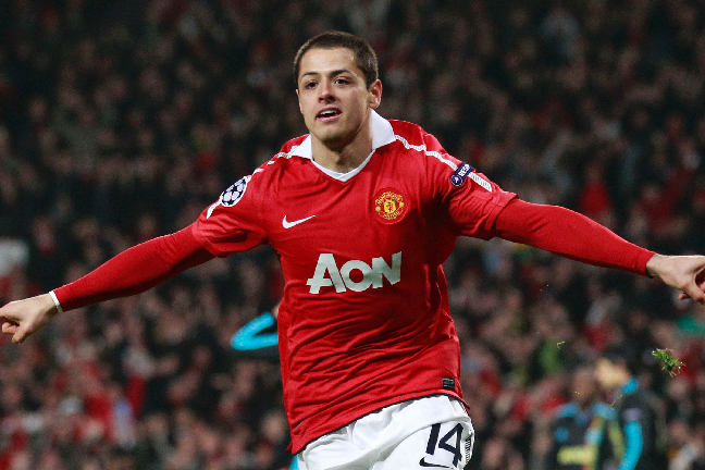 Manchester United vann med 2-1 och 22-åringen Hernandez gjorde hemmalagets båda mål.