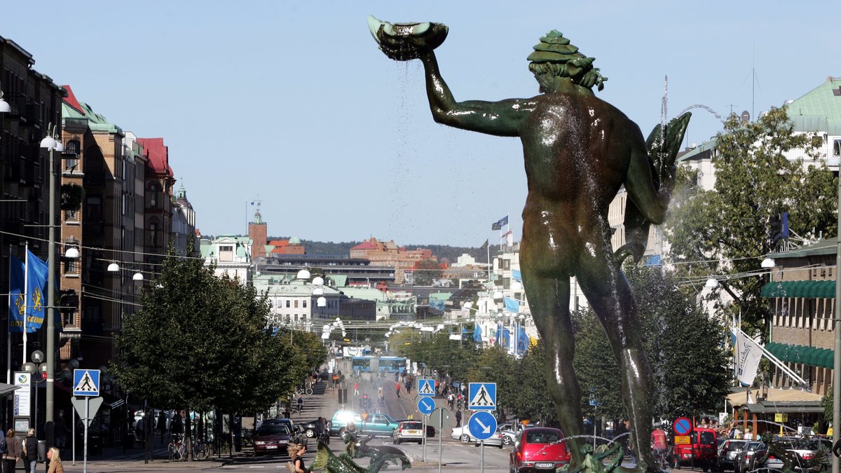 Göteborg kommun satsar mer på att erbjuda hemlösa bostäder.