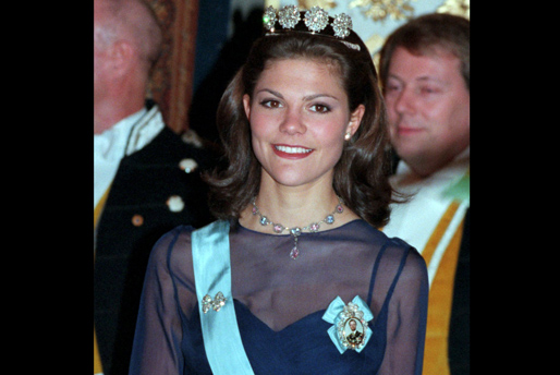 På gala med en rysk president 1997. Mycket smalare än vad folket var vana att se henne. På gala med en rysk president 1997. Mycket smalare än vad folket var vana att se henne.
