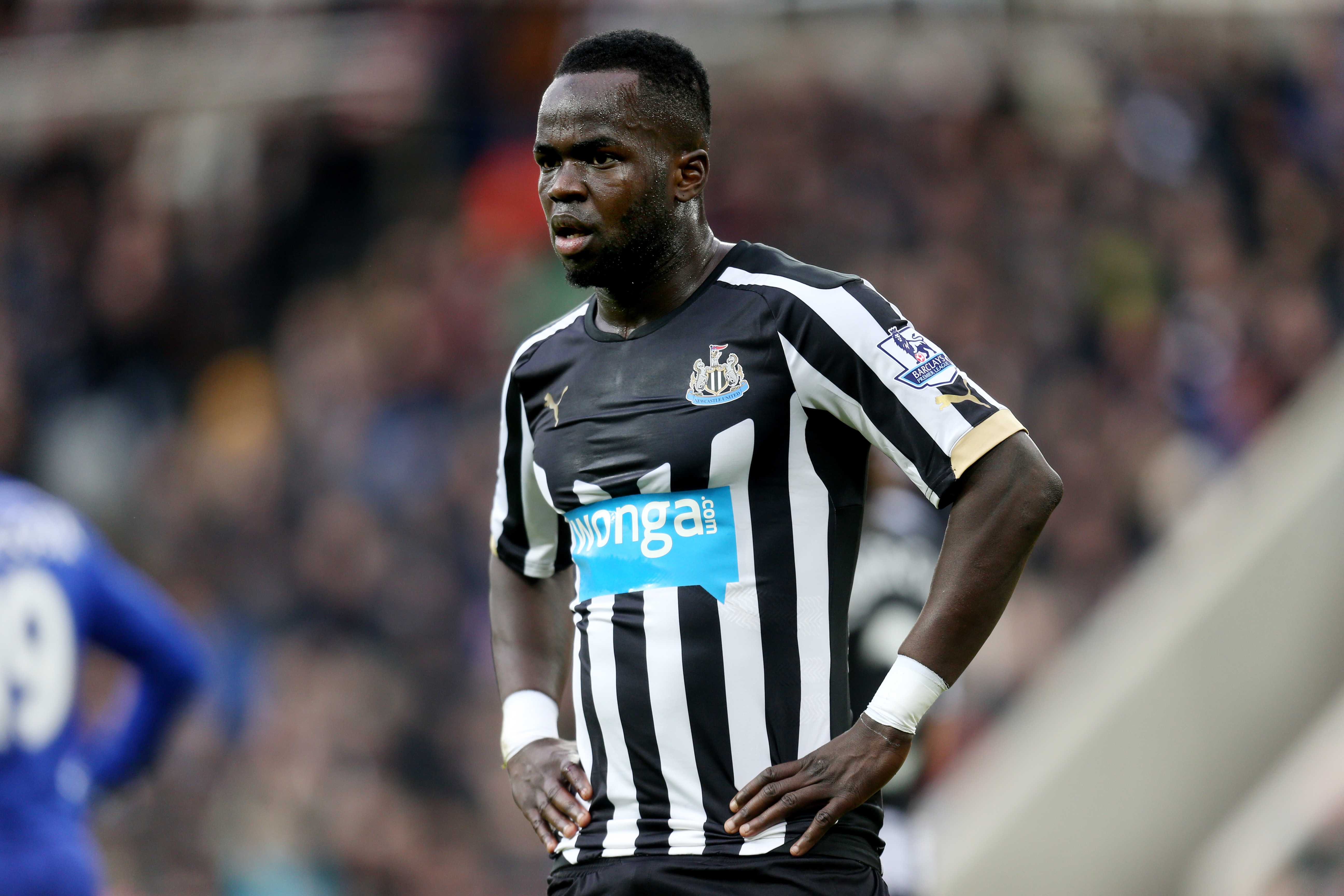 Innermittfält: Cheick Tioté, Newcastle. Innermittfält: Cheick Tioté, Newcastle.