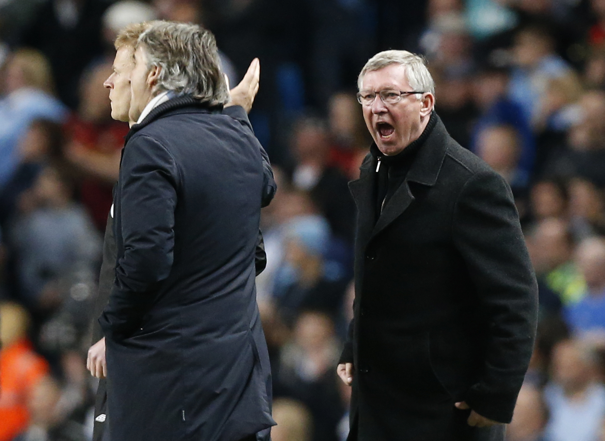 Sir Alex Ferguson sätter press på Roberto Mancinis City: "Sumpar ni titeln nu - då vinner ni aldrig."