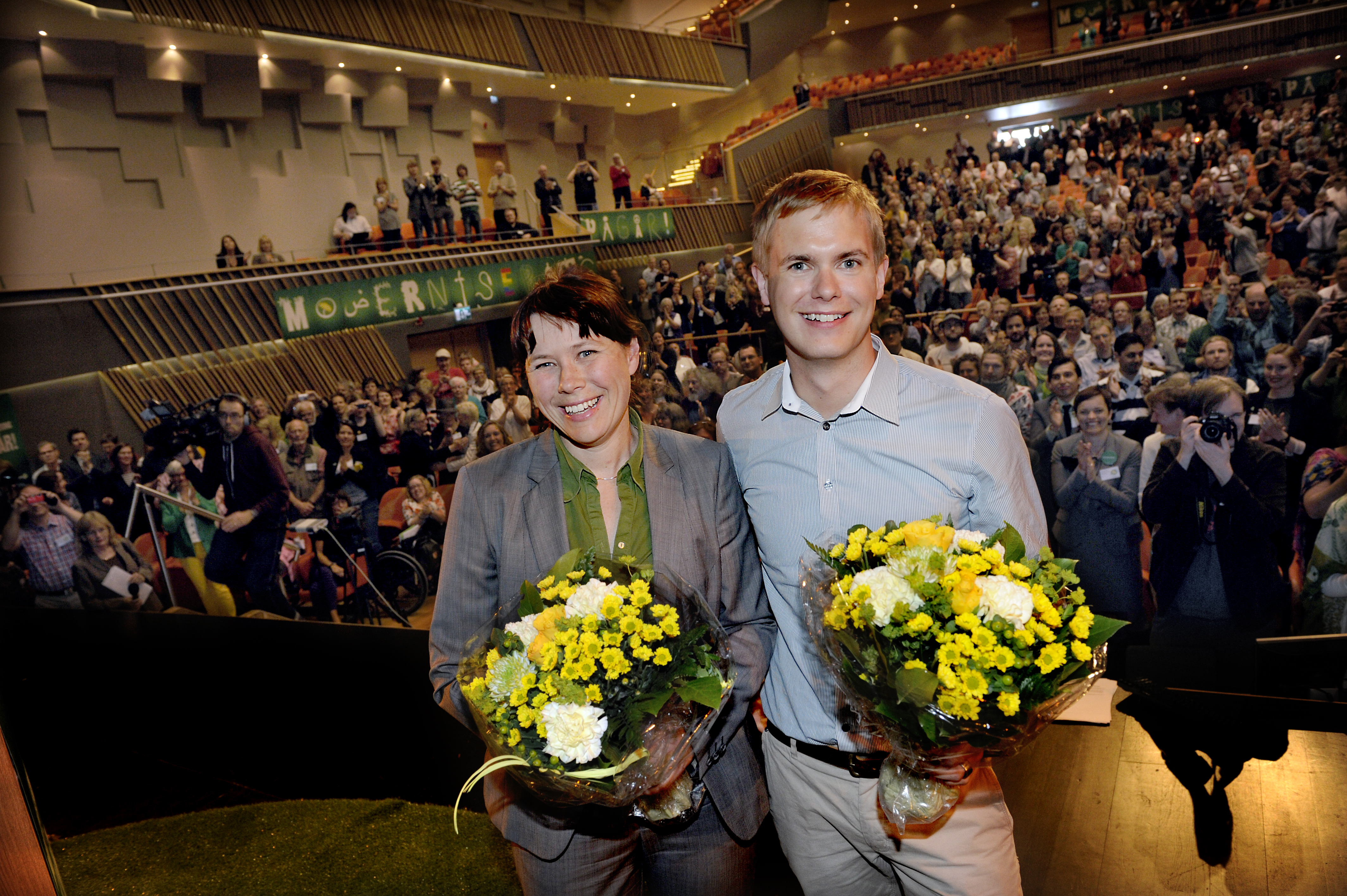 Åsa Romson och Gustav Fridolin valdes till nya språkrör på Miljöpartiets kongress i Karlstad på lördagen.