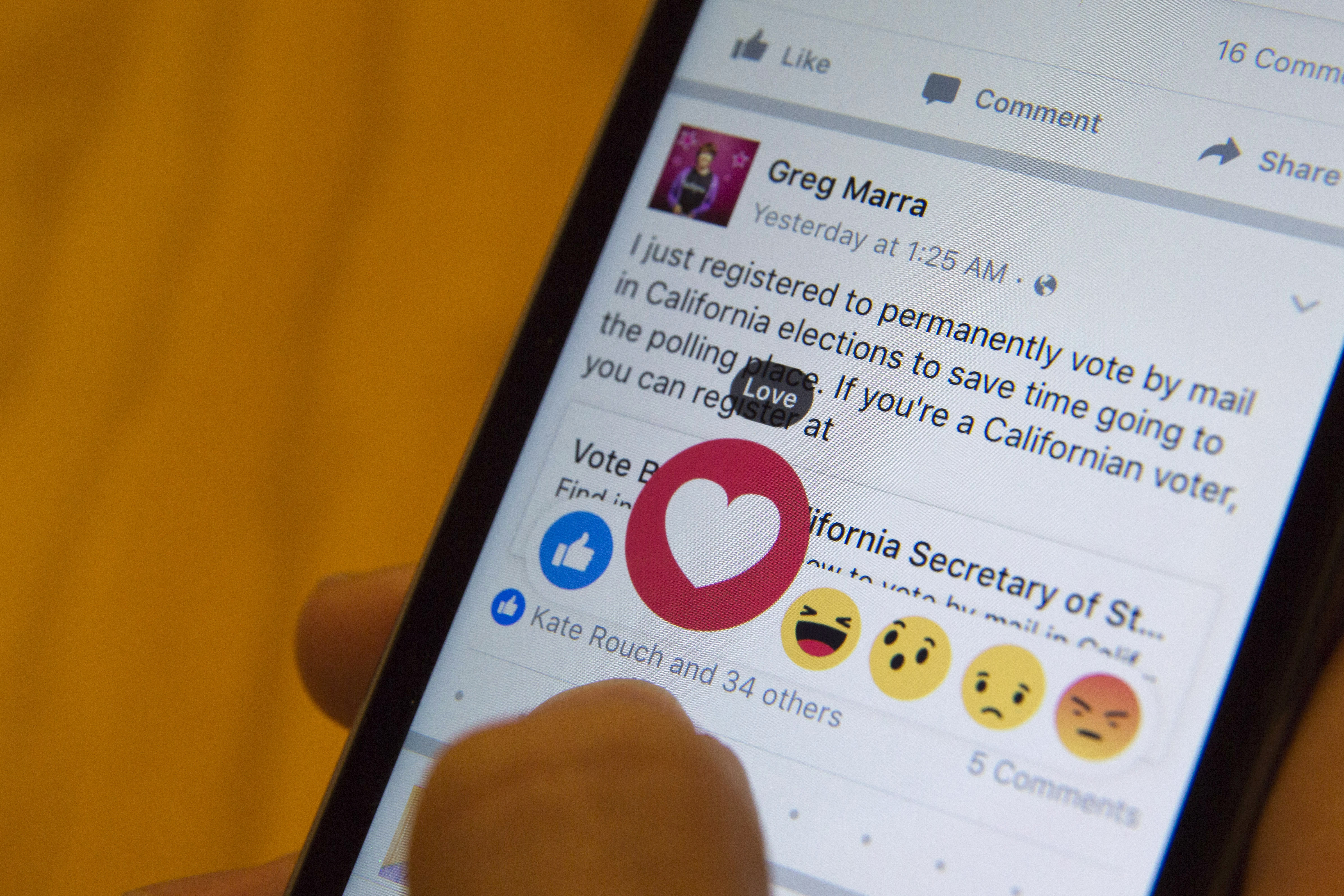 Facebook, Mors dag, Reaktionssymboler, Emoji, Reaktioner