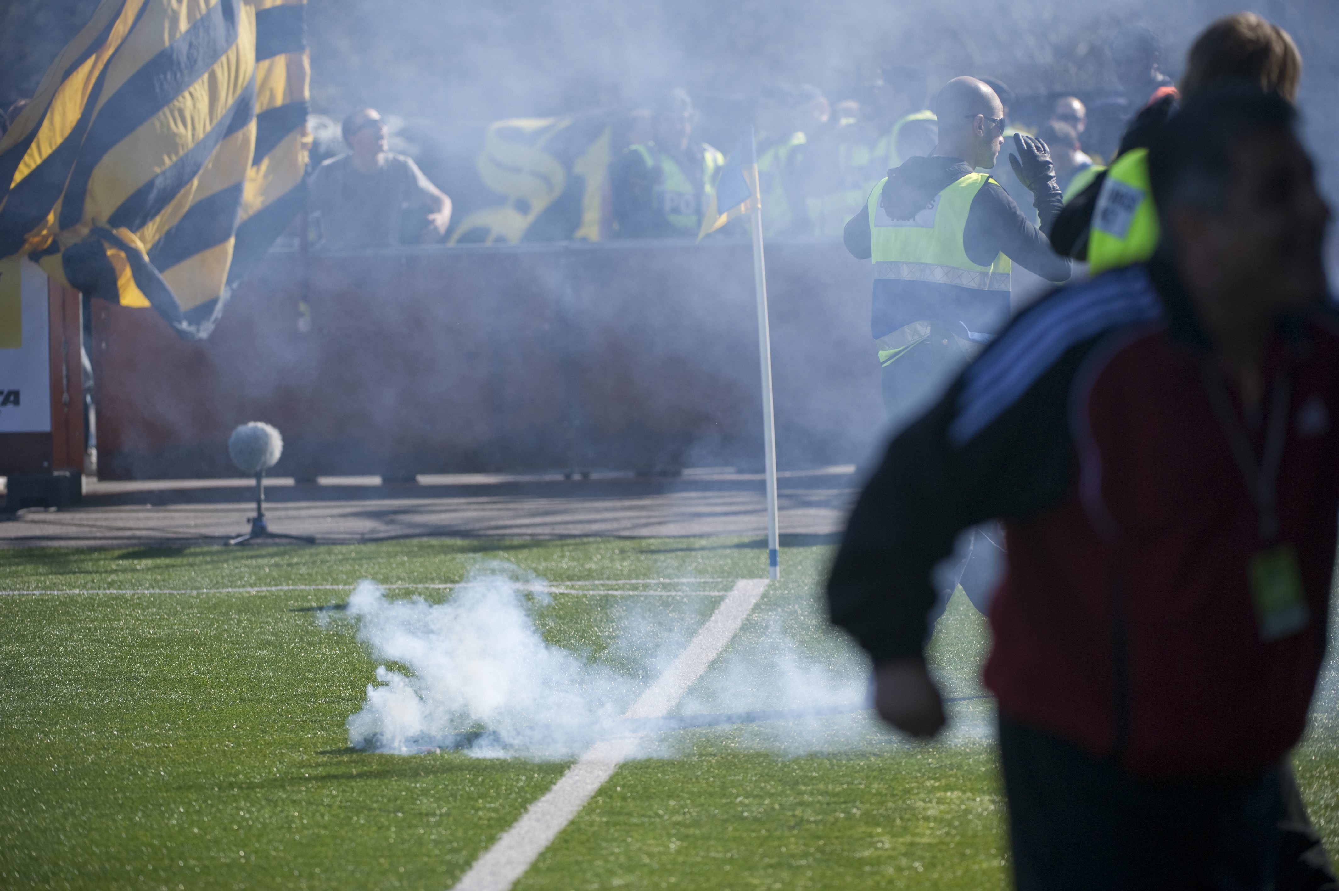 Nu riskerar AIK att bestraffas med böter, spel inför tomma läktare eller poängavdrag.