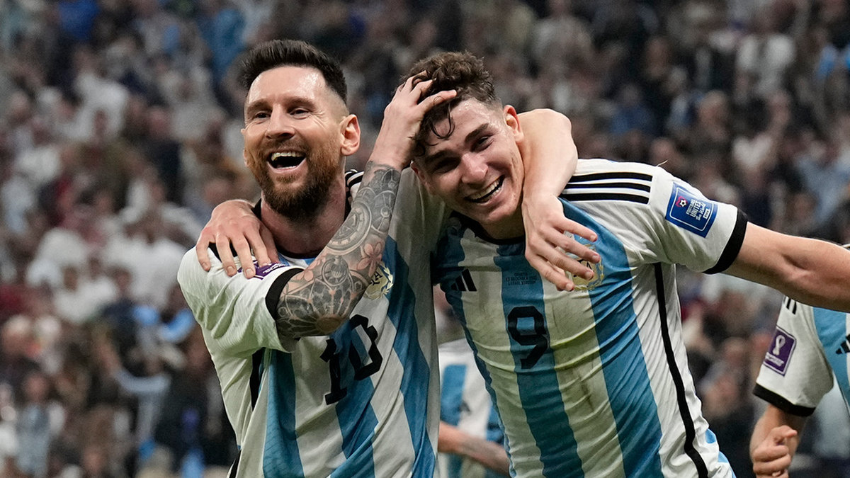 Lionel Messi och Julián Álvarez, målskyttar när Argentina nådde VM-finalen.