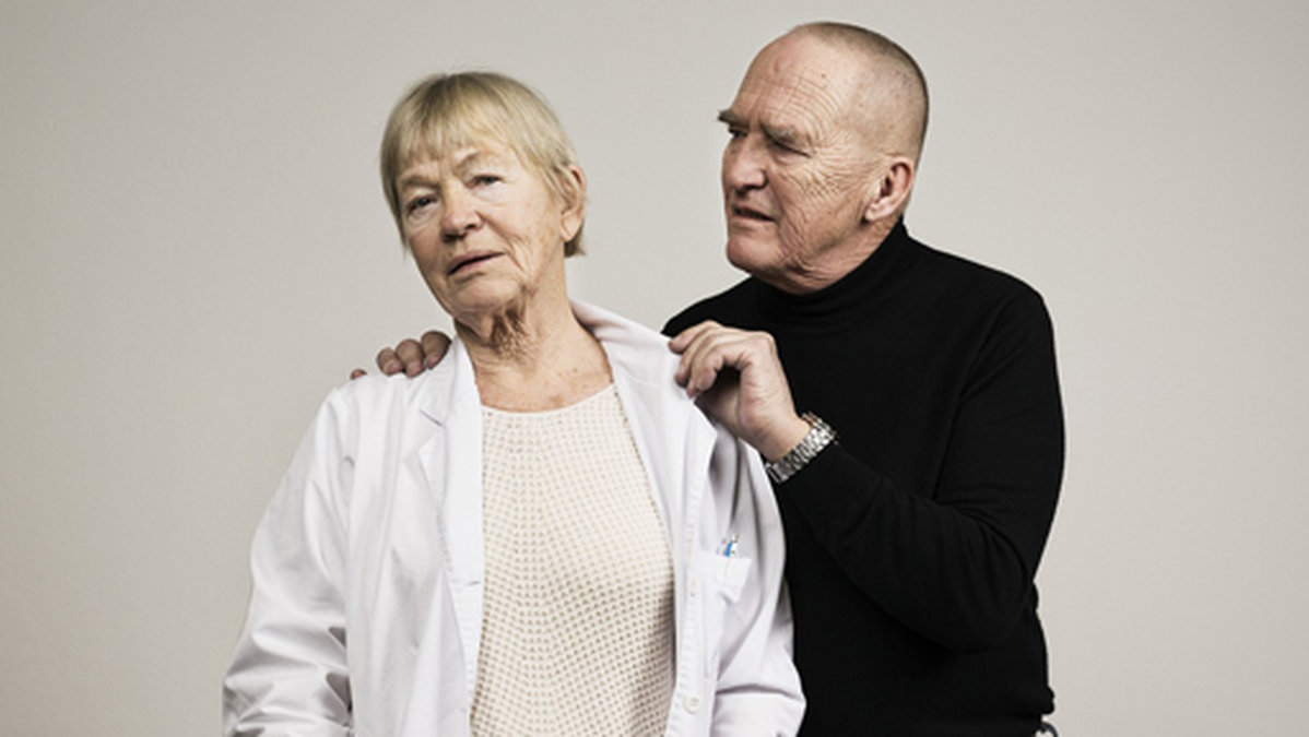 Anita Ekström och Hans Mosesson är aktuella i Radioteaterns nya pjäs. 
