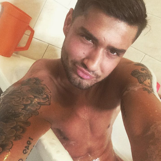 Nenad Radoicic kommer vi att se i årets Ex on the beach. Nenad Radoicic kommer vi att se i årets Ex on the beach.