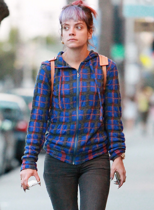 Lily Allen strosar runt i Los Angeles. Lily Allen strosar runt i Los Angeles.