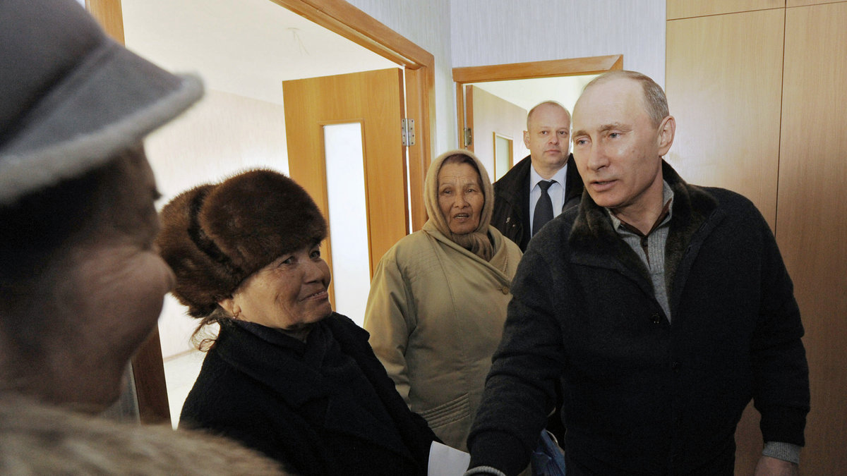 Ryske presidenten Vladimir Putin besökte Astrakhan i februari efter en gasexplosion.