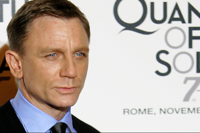 Daniel Craig, Roger Moore, James Bond