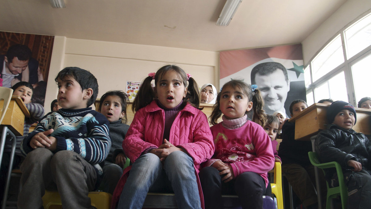 Kvinnor och barn utnyttjas och far illa under det pågående kriget i Syrien