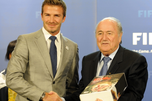 David Beckham tillsammans med Sepp Blatter.
