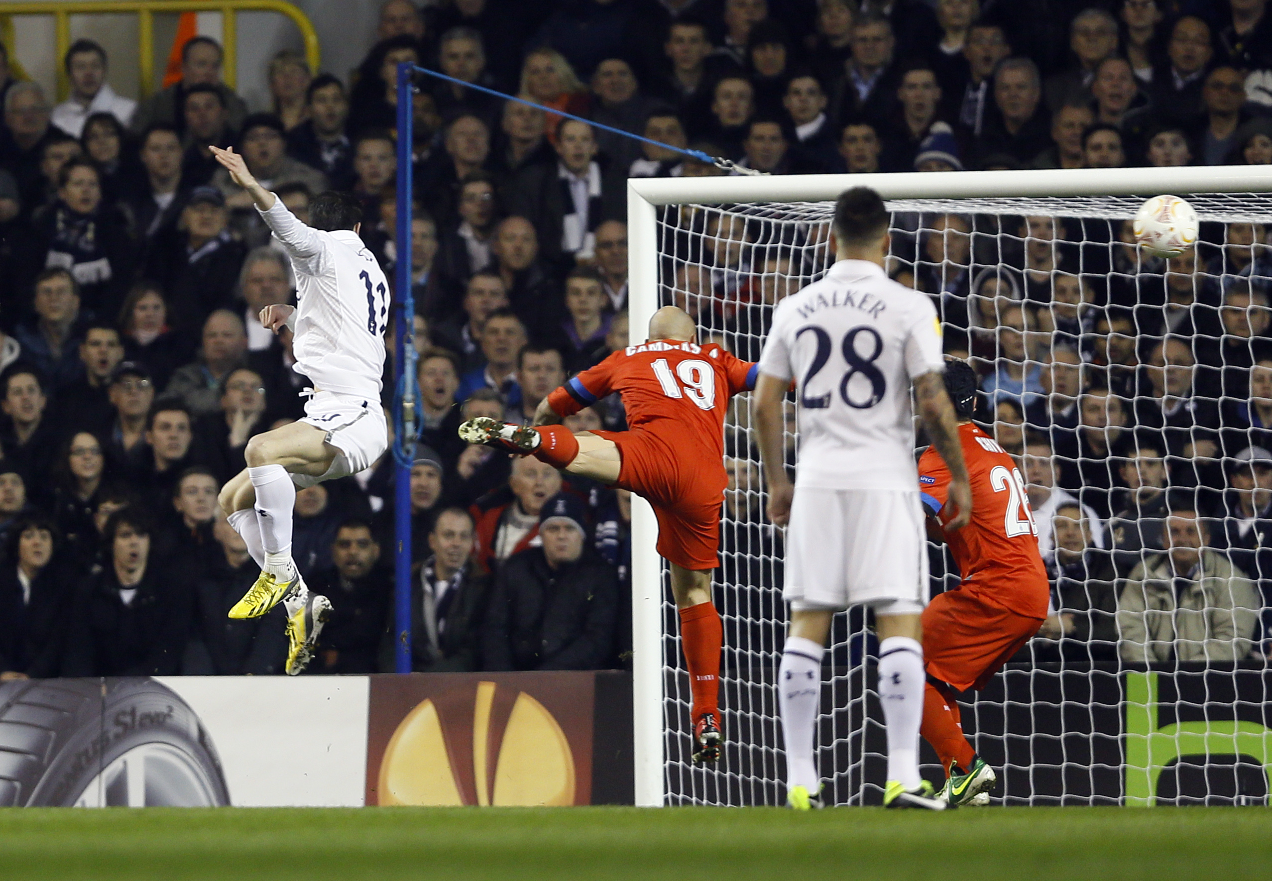 Bale nickade in 1-0 efter sex minuter.