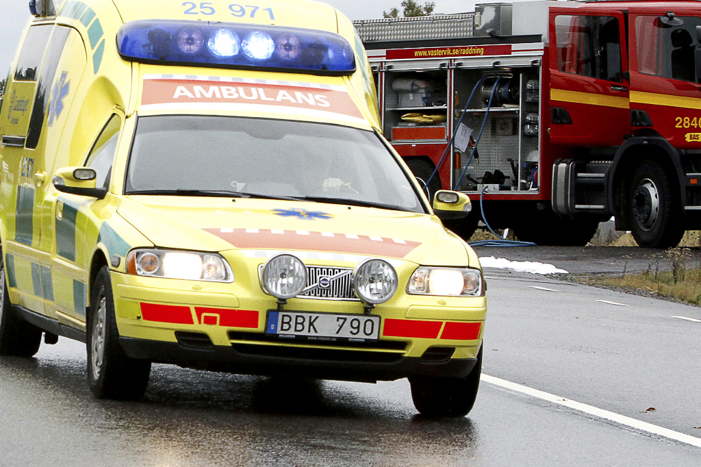 Det är vid en olycksplats på en påfart på E6 i höjd med Munkedal som en brandman har blivit påkörd. Bilden är tagen vid ett annat tillfälle.